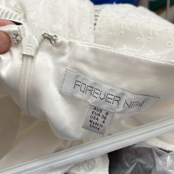 Forever New White Lace Embroidery Midi Dress Sleeveless size 4 - Picture 8 of 9